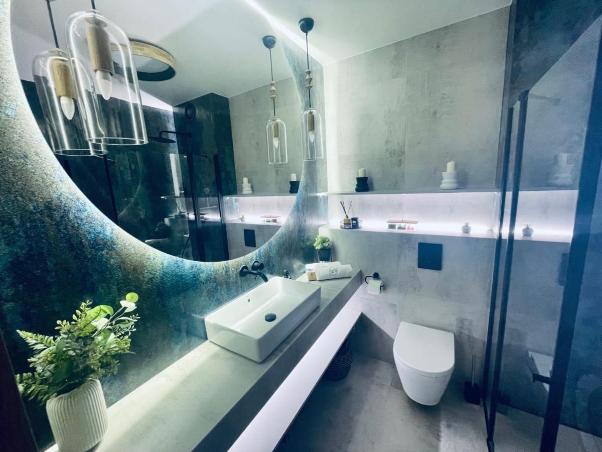 Apartament N&B ชกลาร์สกา ปอเรมบา ภายนอก รูปภาพ